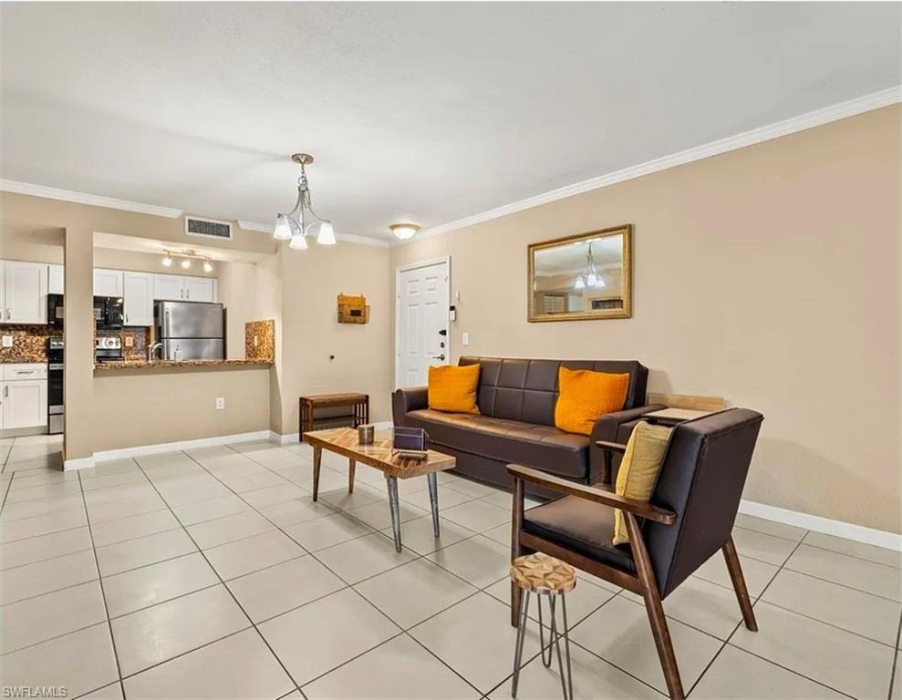 RENAISSANCE - Residential Lease