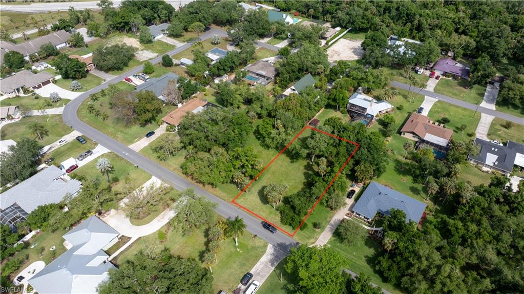 DAUGHTREYS CREEK - Land