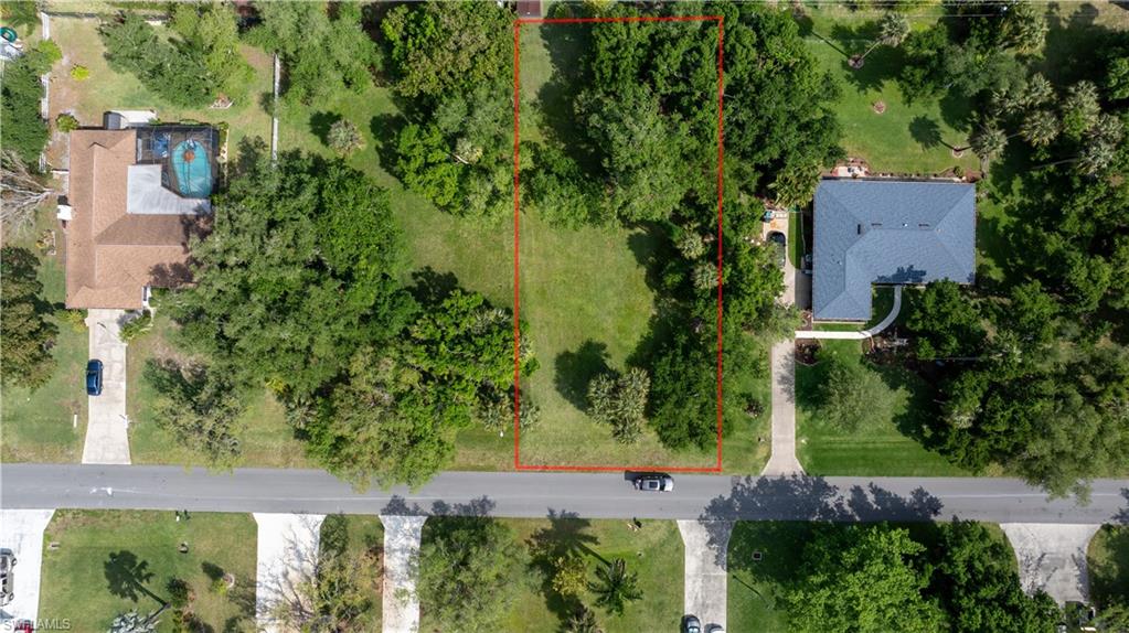 DAUGHTREYS CREEK - Land