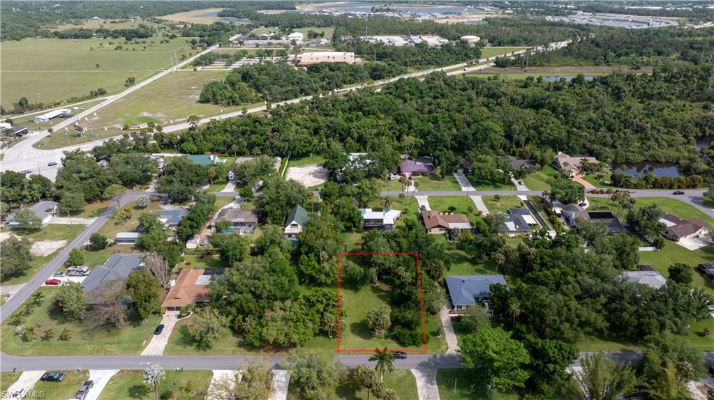 DAUGHTREYS CREEK - Land