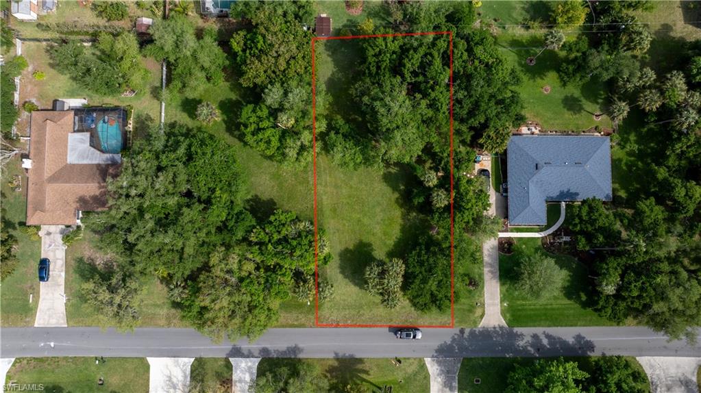 DAUGHTREYS CREEK - Land