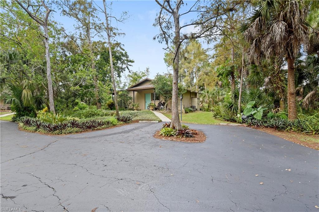 GOLDEN GATE ESTATES - Residential