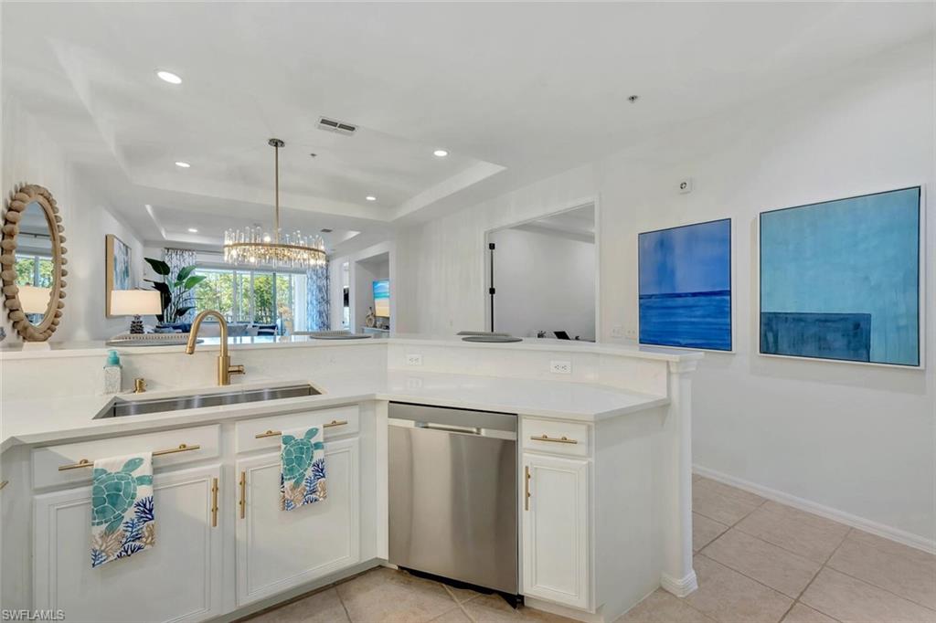 LAKE BARRINGTON - Residential