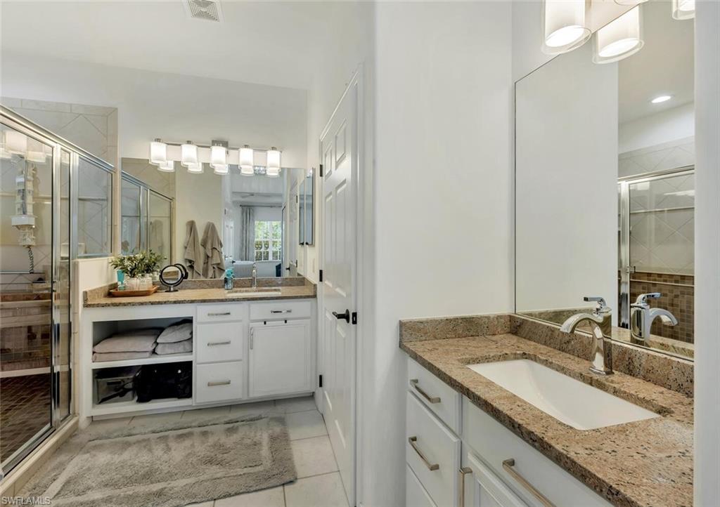 LAKE BARRINGTON - Residential