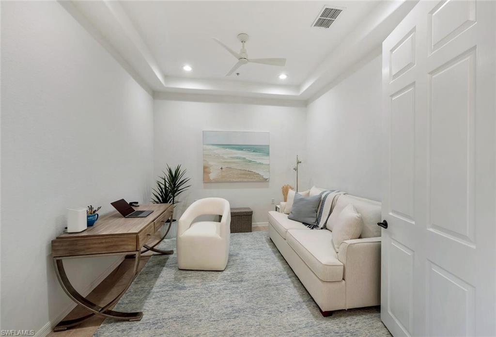 LAKE BARRINGTON - Residential