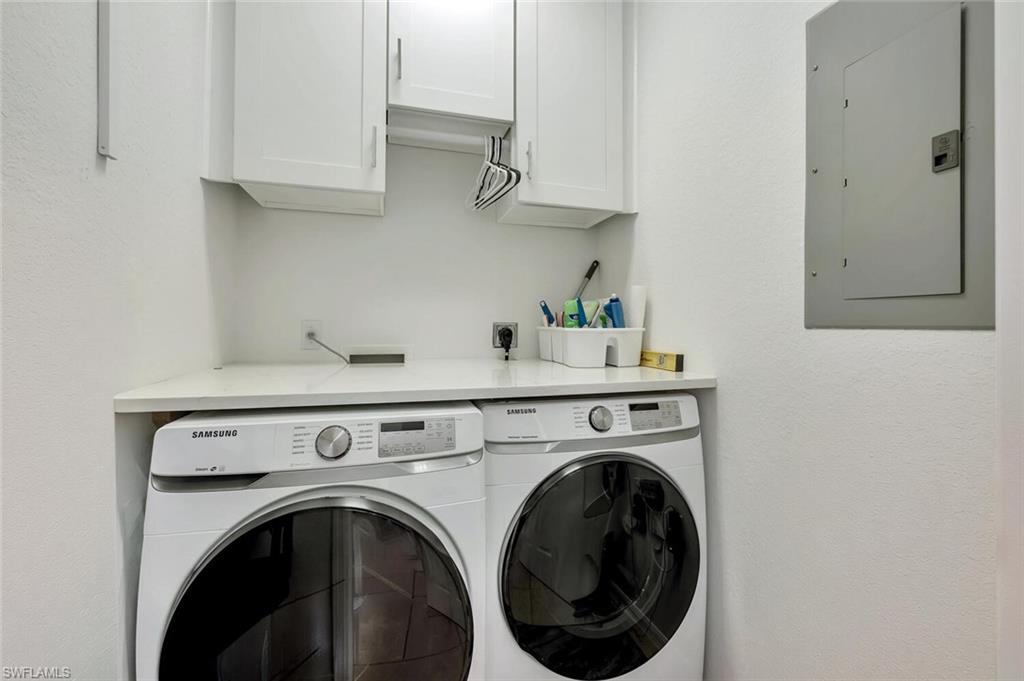 LAKE BARRINGTON - Residential