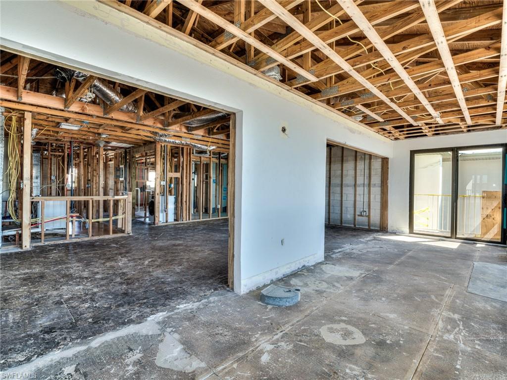 SUNSET SOUTH CONDO - Residential