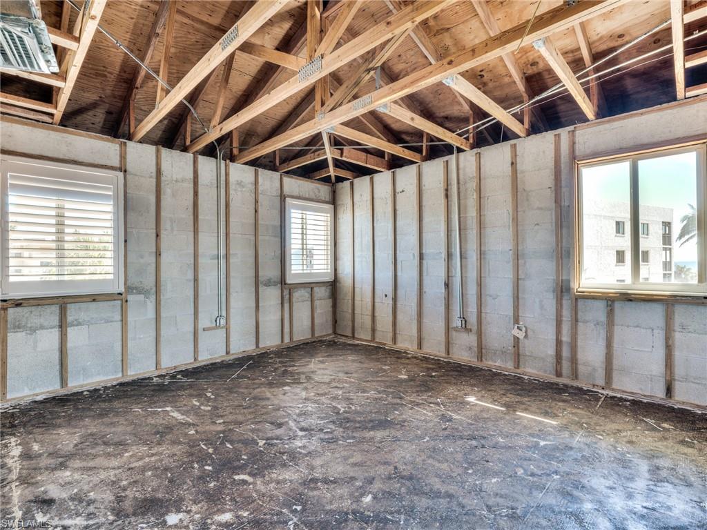 SUNSET SOUTH CONDO - Residential