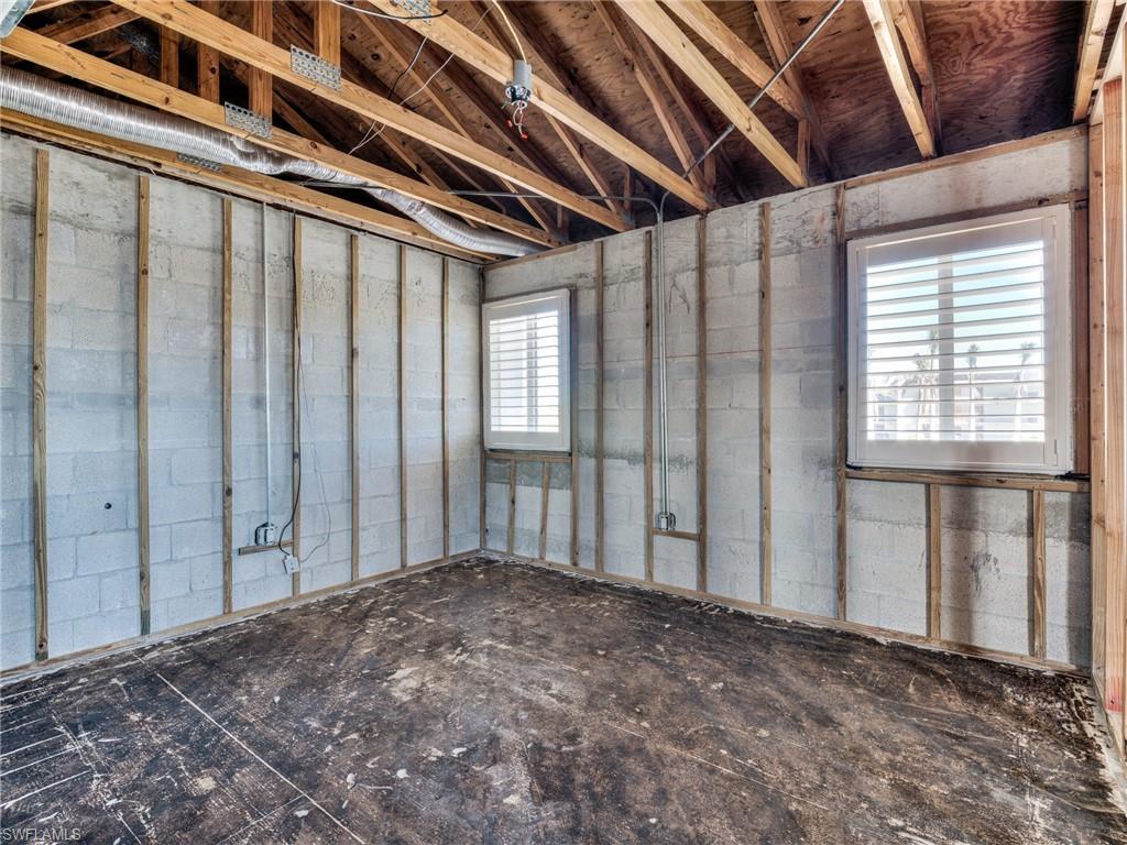 SUNSET SOUTH CONDO - Residential