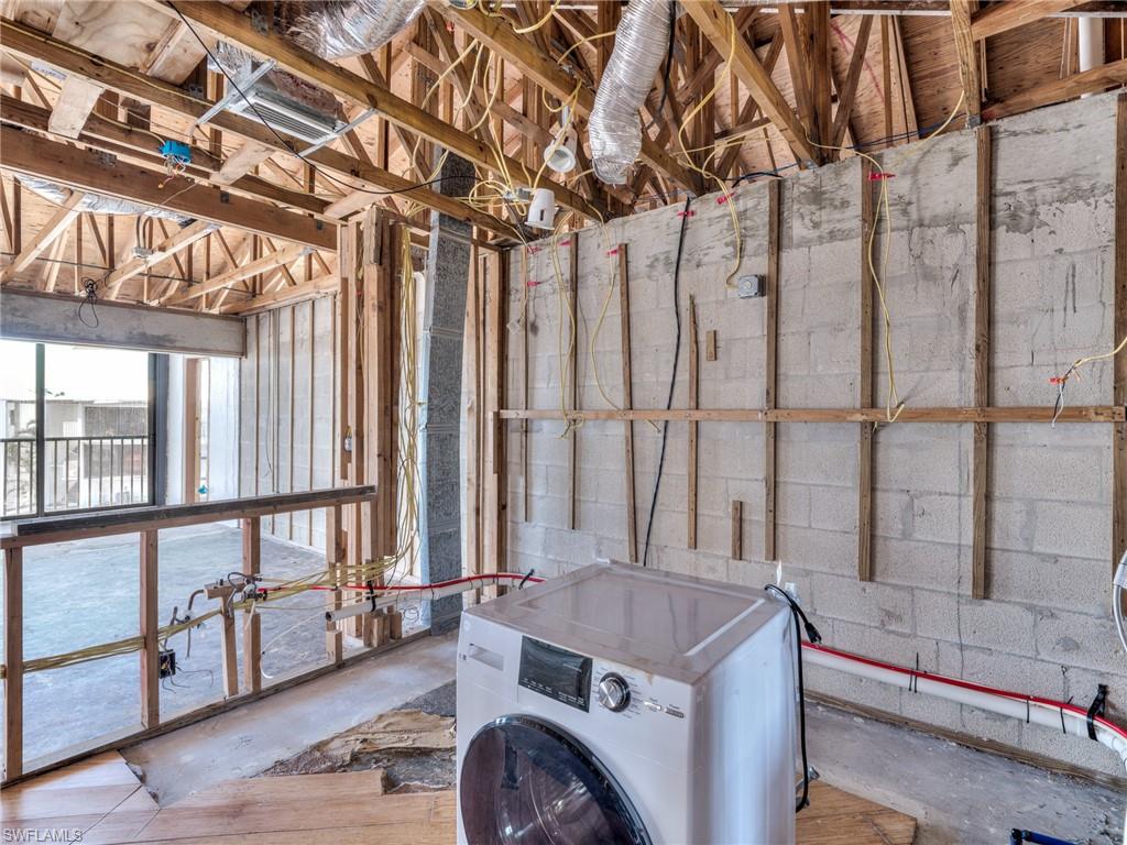 SUNSET SOUTH CONDO - Residential