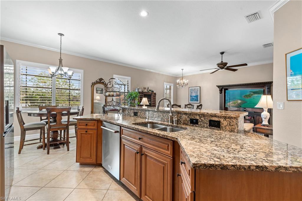 REFLECTION ISLES - Residential