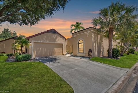 1443 Larkspur DR FORT MYERS FL 33901