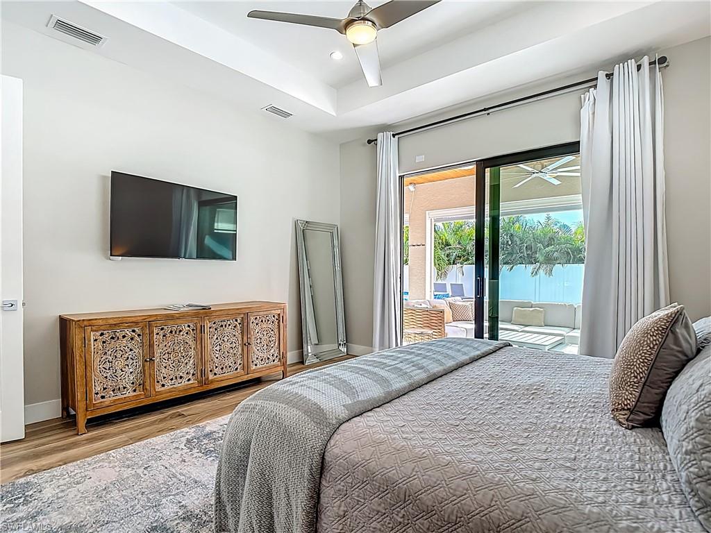 NAPLES PARK - Residential