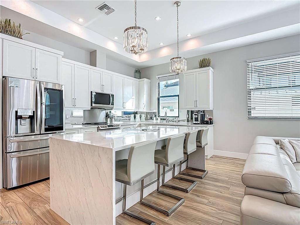 NAPLES PARK - Residential