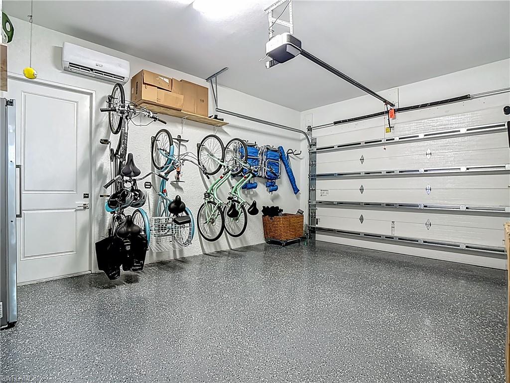 NAPLES PARK - Residential