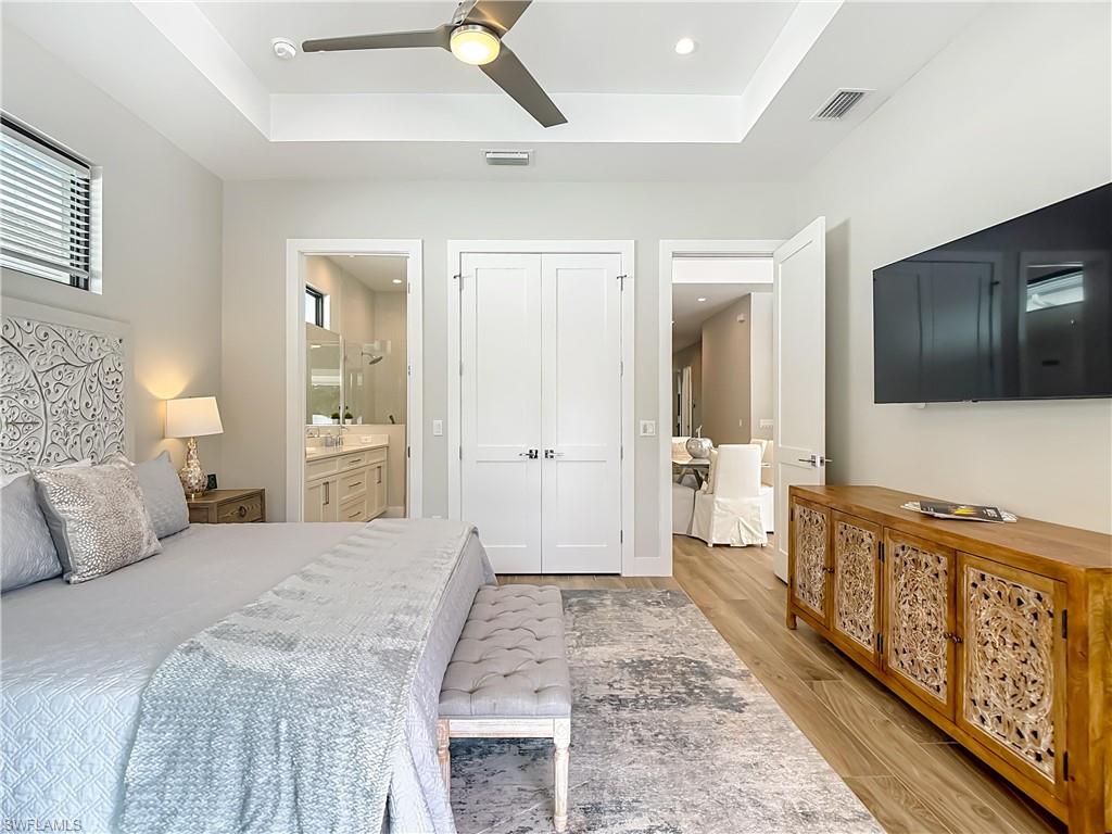 NAPLES PARK - Residential