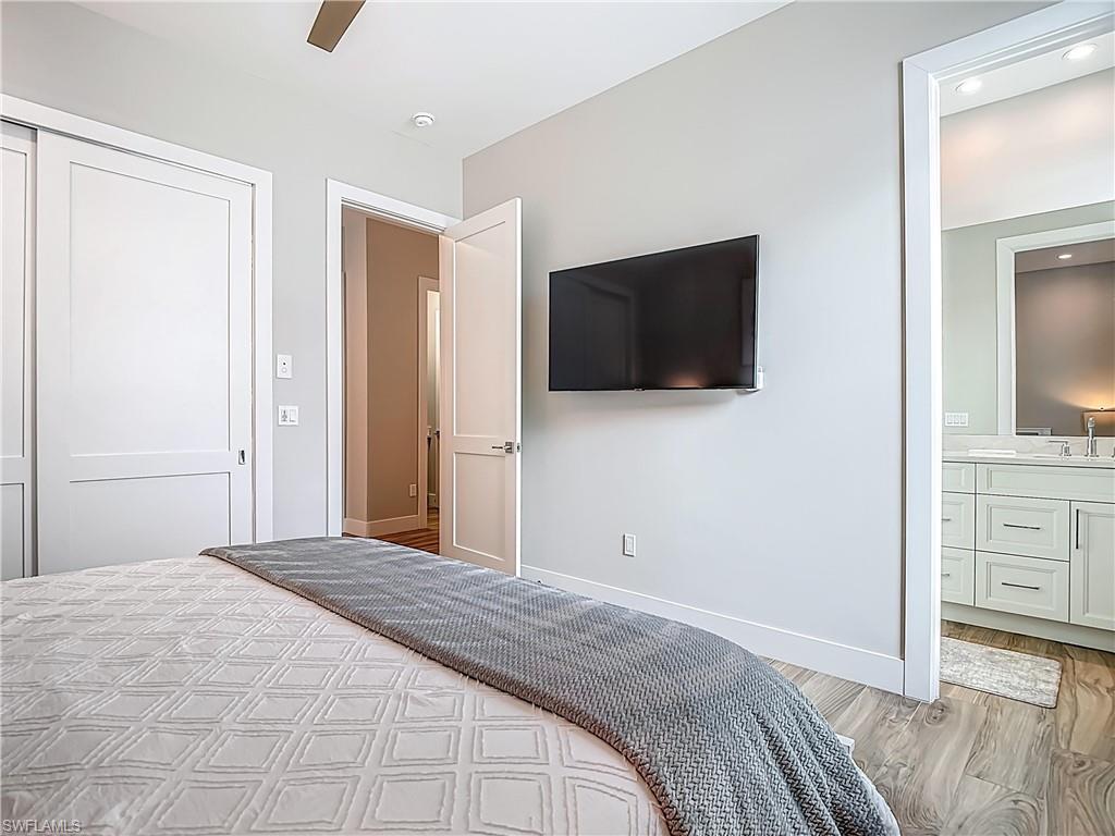 NAPLES PARK - Residential