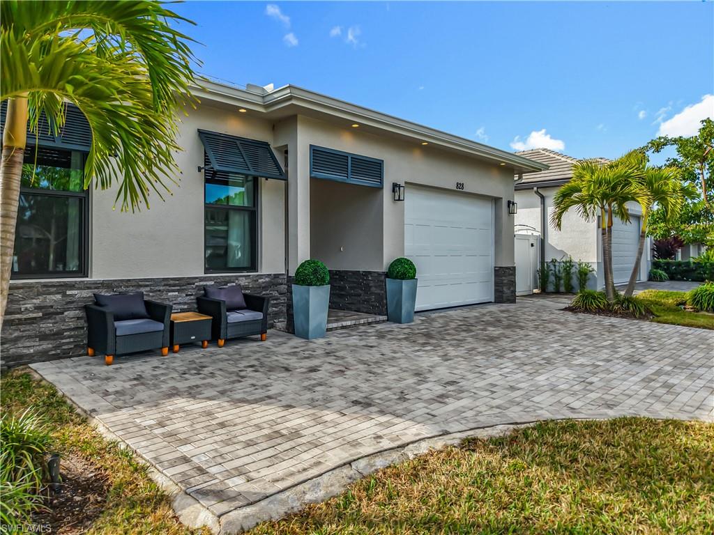 NAPLES PARK - Residential