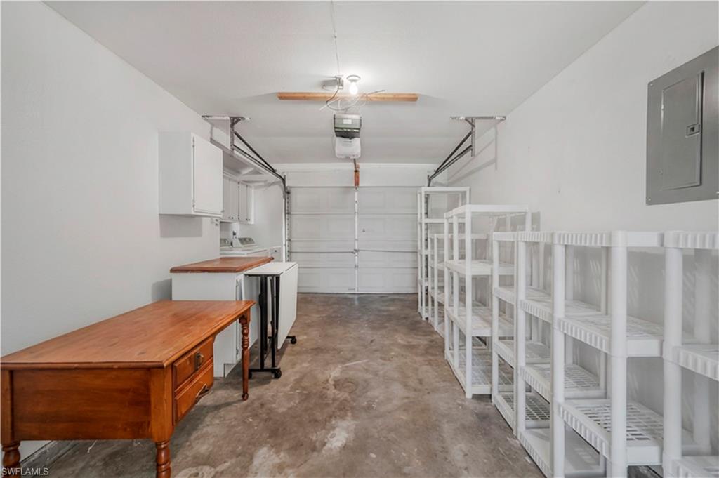 HOLIDAY PARK - Residential