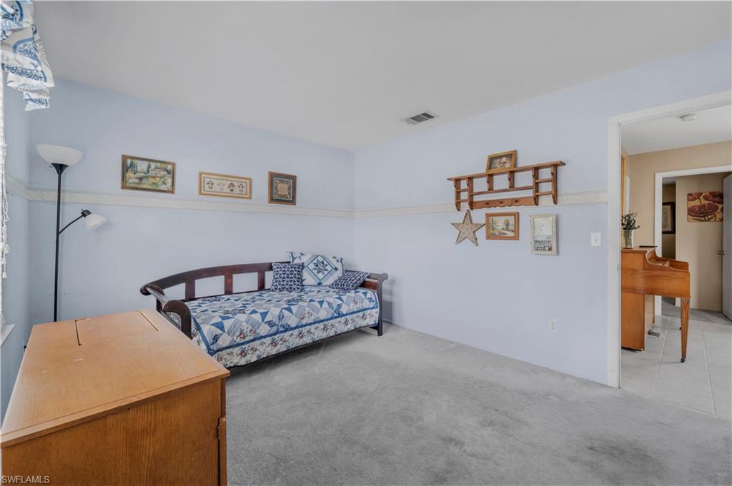 HOLIDAY PARK - Residential