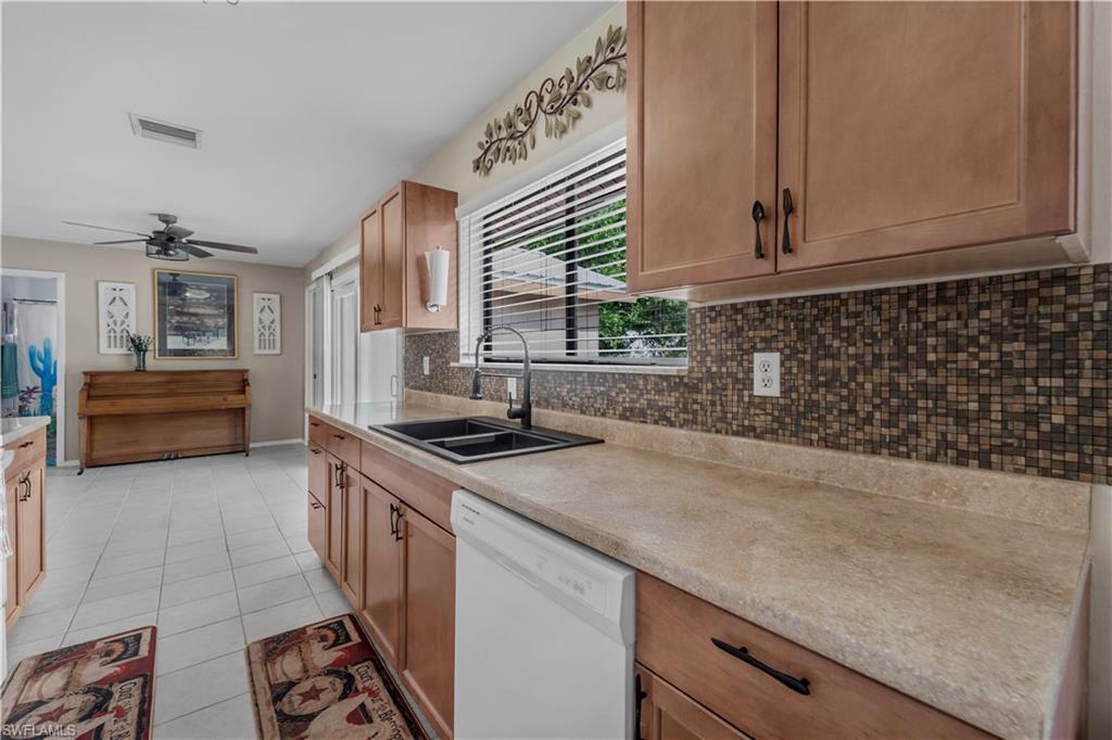 HOLIDAY PARK - Residential