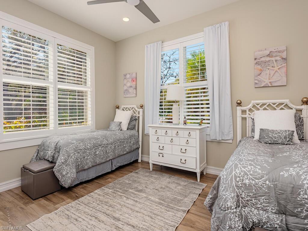 COTTAGES AT PELICAN LANDING - Residential