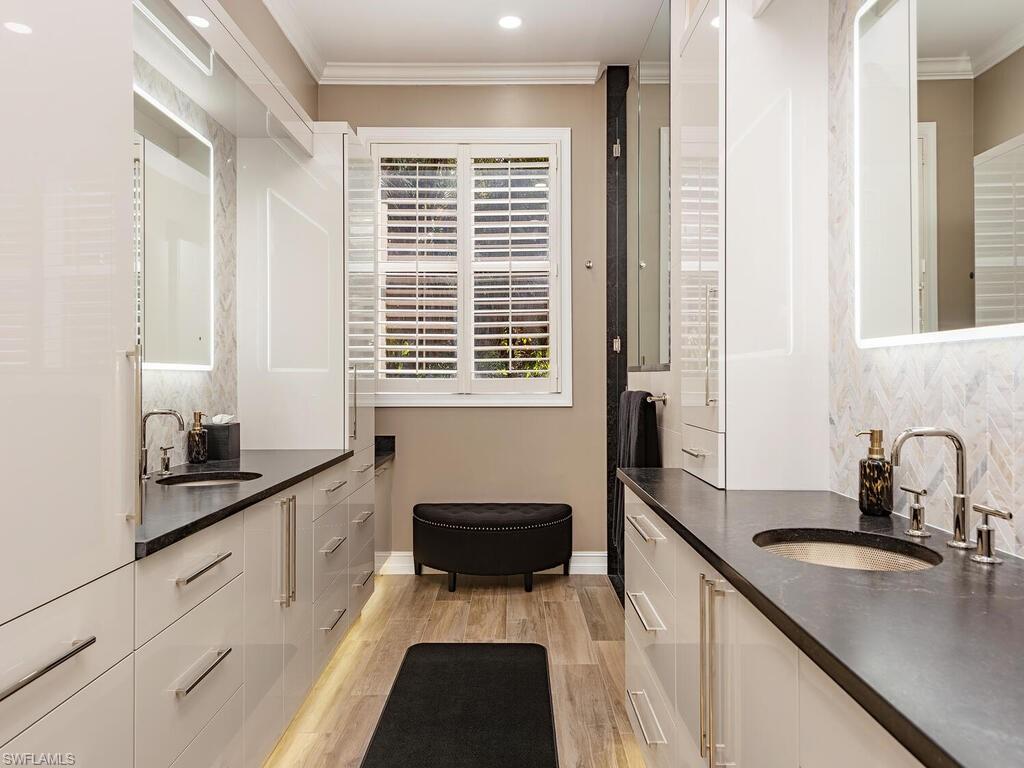 COTTAGES AT PELICAN LANDING - Residential