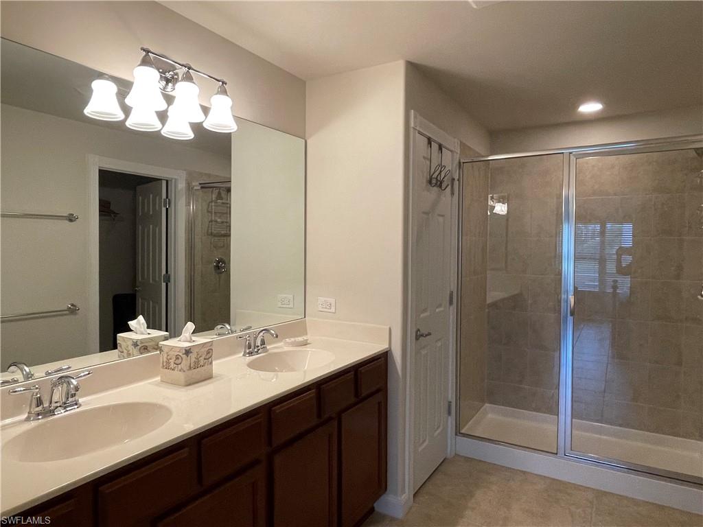 VERONA WALK - Residential