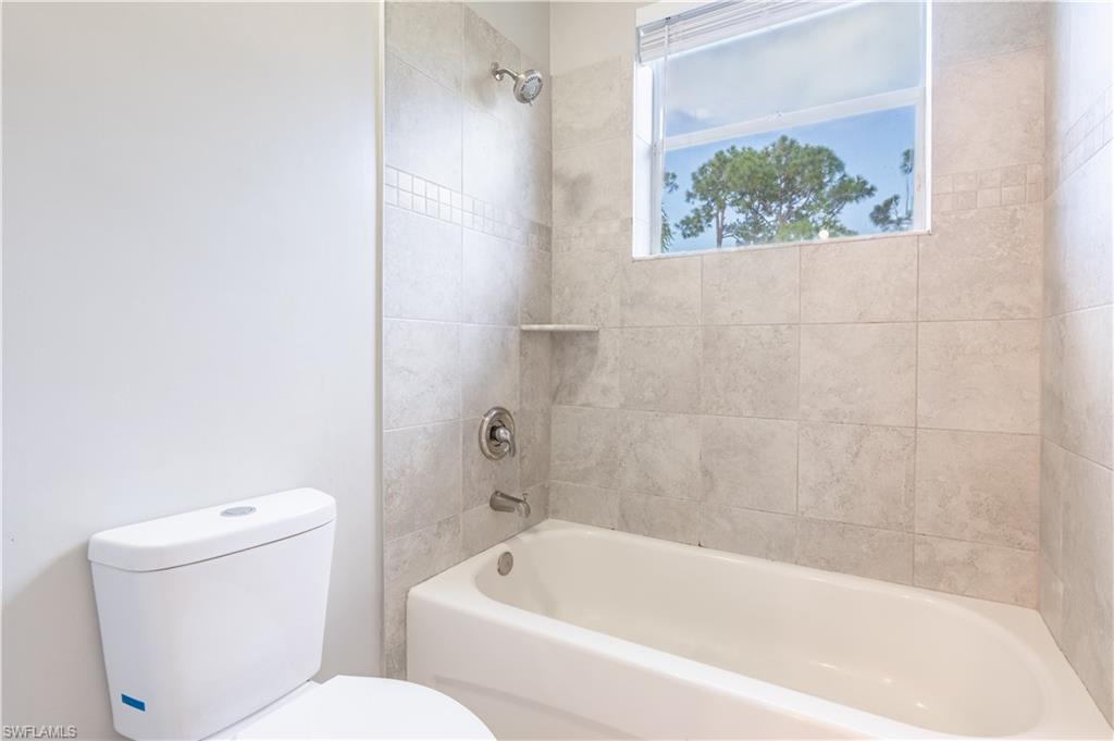 CORAL LAKES - Residential