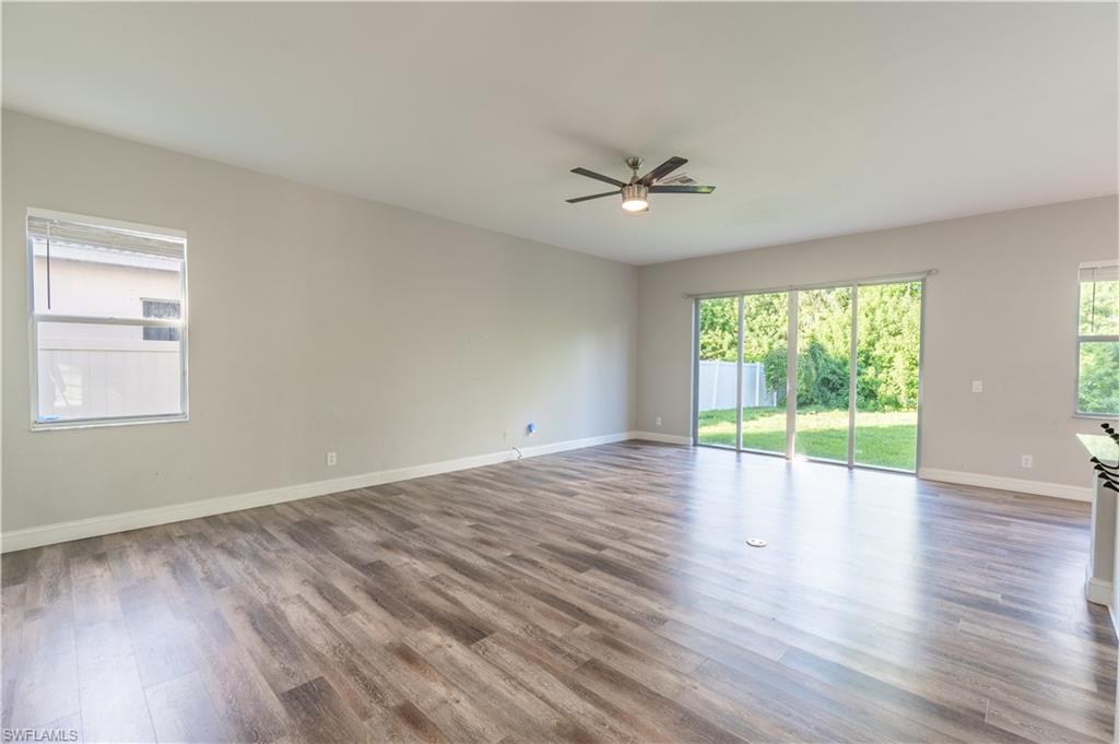 CORAL LAKES - Residential