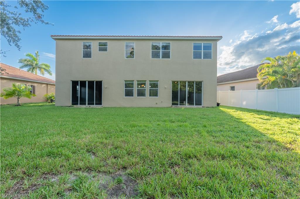 CORAL LAKES - Residential