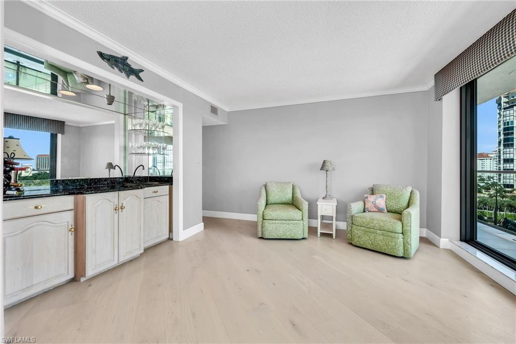 MERIDIAN CLUB - Residential