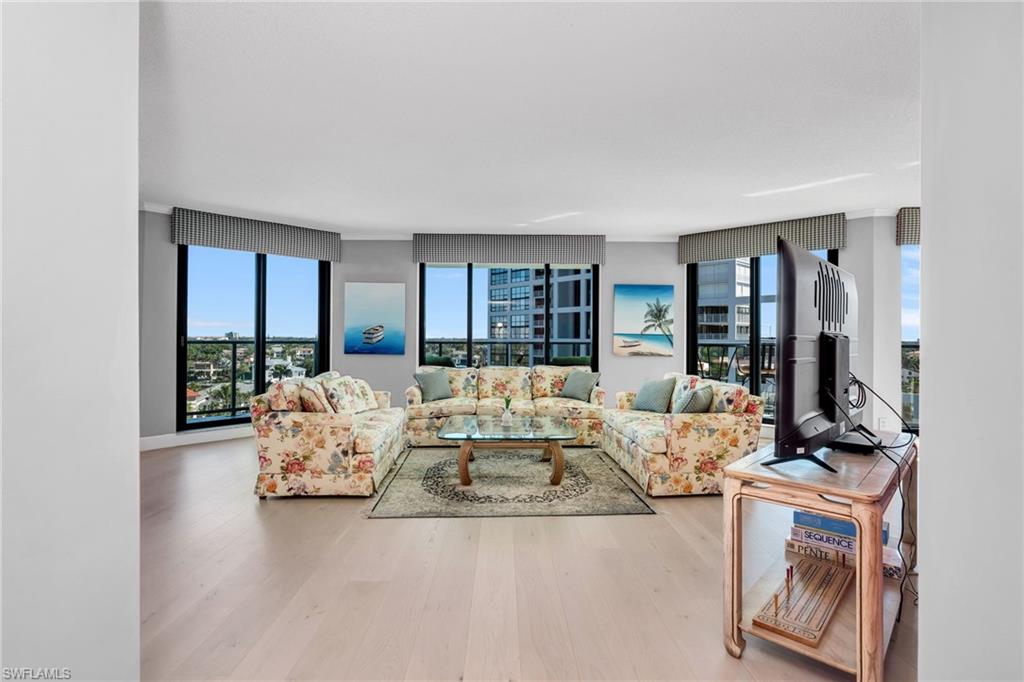 MERIDIAN CLUB - Residential