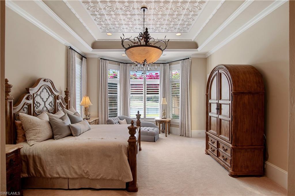 ESCADA AT TIBURON - Residential