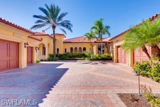 ESCADA AT TIBURON - Residential