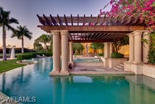 ESCADA AT TIBURON - Residential