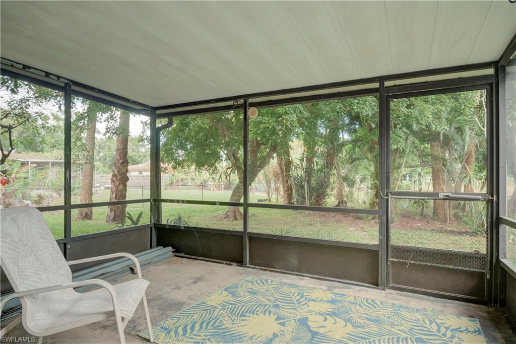 FORT MYERS SHORES - Residential