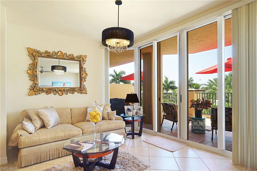 NORTH STAR YACHT CLUB - Residential