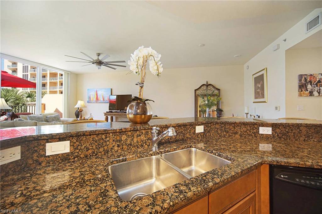 NORTH STAR YACHT CLUB - Residential