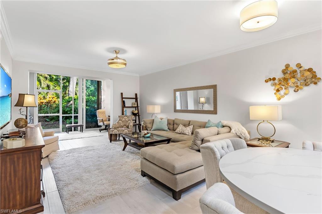 LAUREL OAKS AT PELICAN BAY - Residential