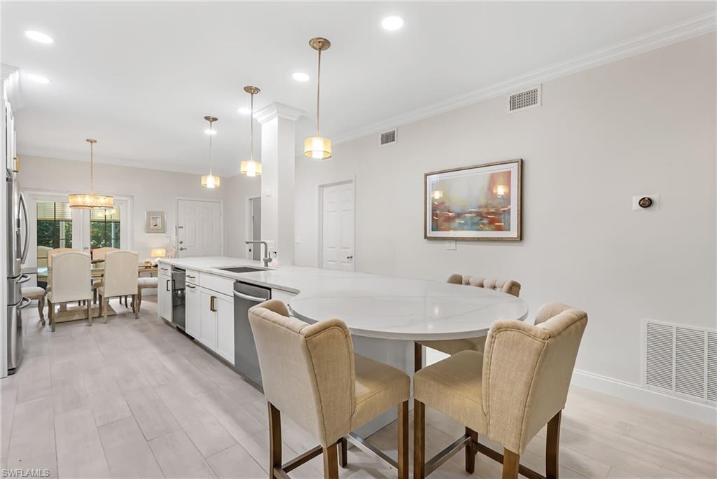 LAUREL OAKS AT PELICAN BAY - Residential