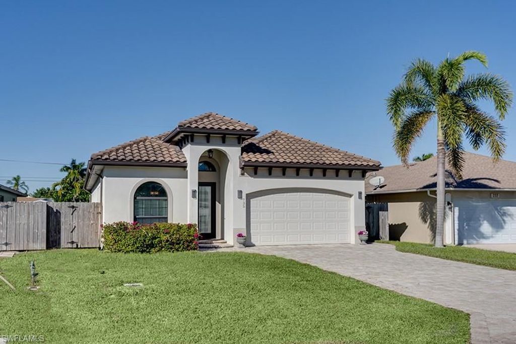 Photo of 735 99th AVE N, NAPLES, FL 34108 (MLS # 226004551)