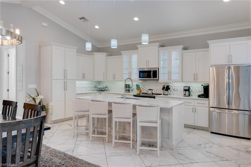 NAPLES PARK - Residential