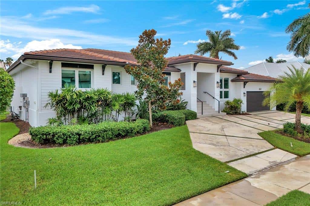 Photo of 860 Partridge CT, MARCO ISLAND, FL 34145 (MLS # 226028211)