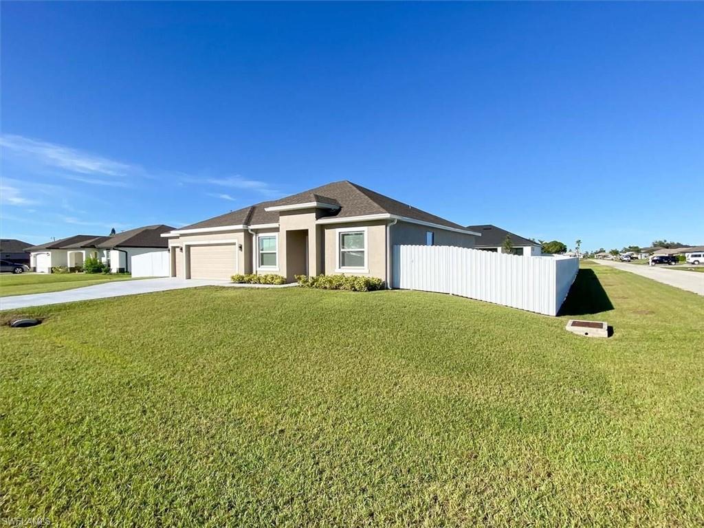 CAPE CORAL - Residential