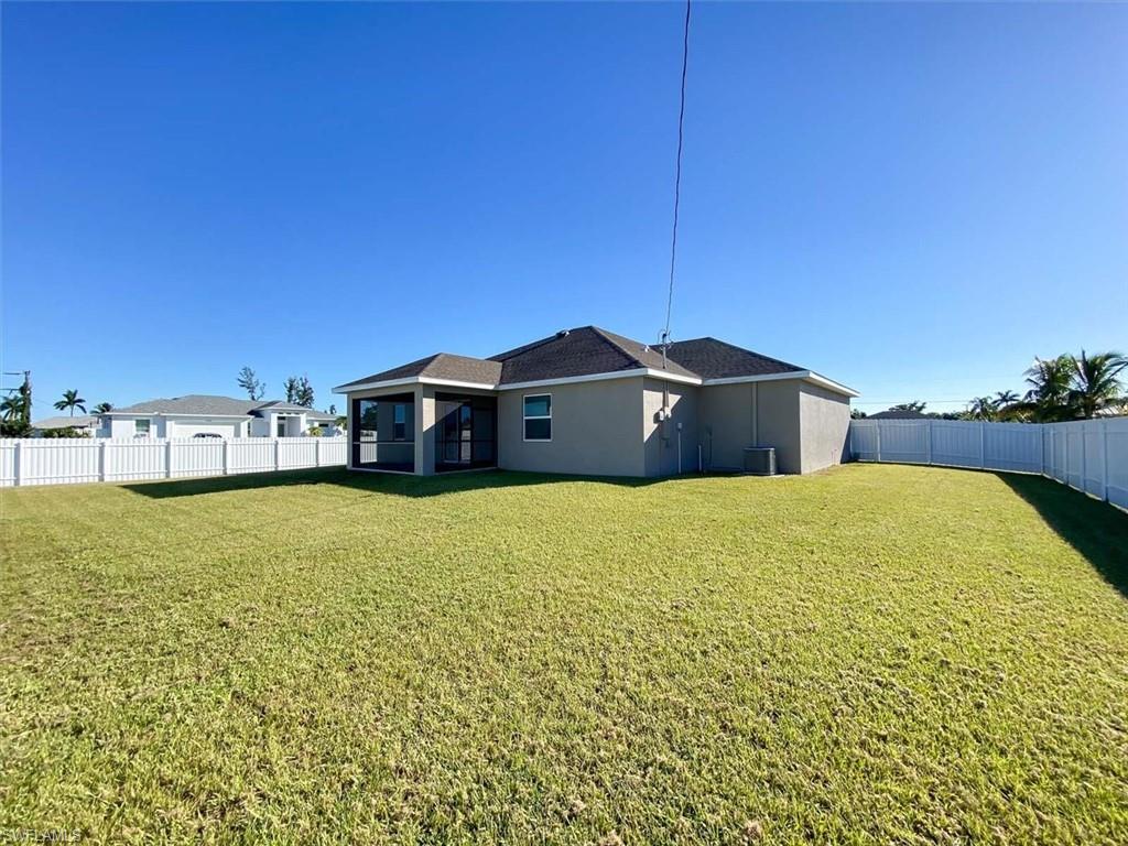 CAPE CORAL - Residential