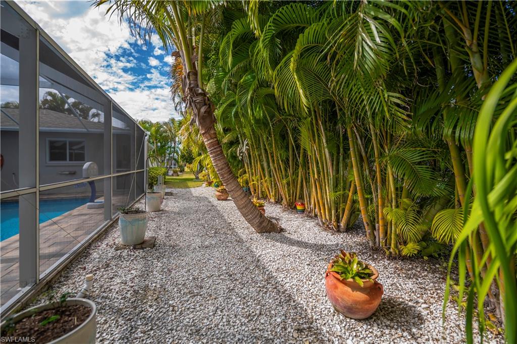 CALOOSA TRACE - Residential