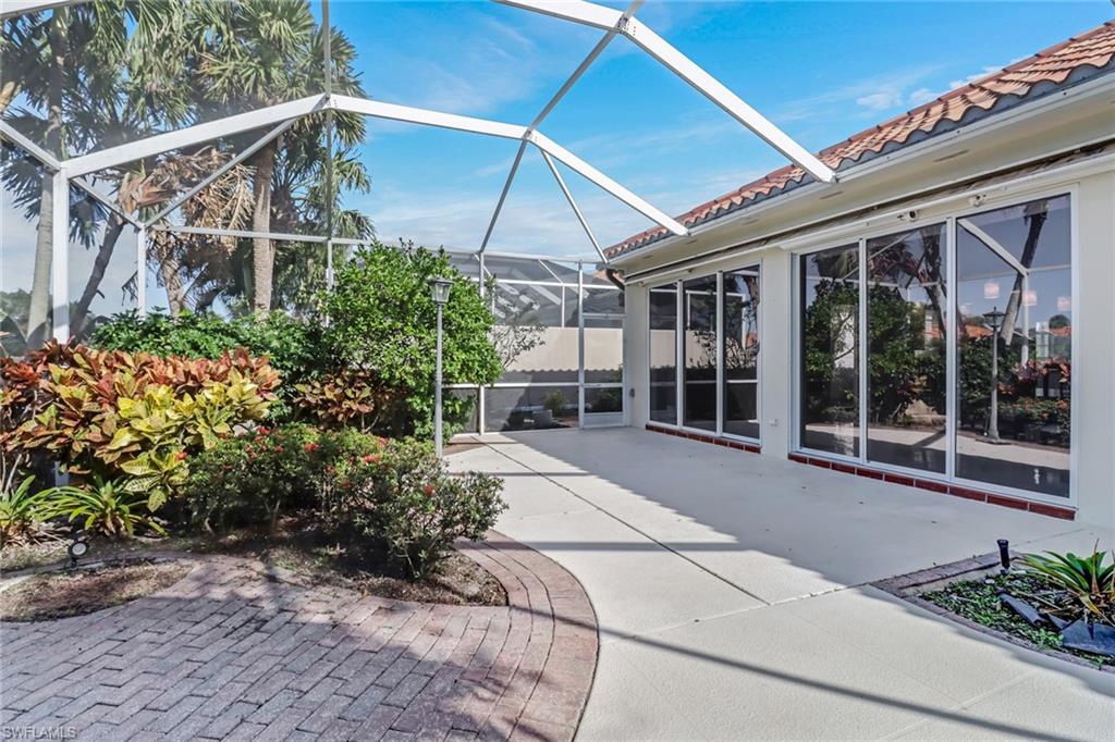 VILLAGE WALK - Residential