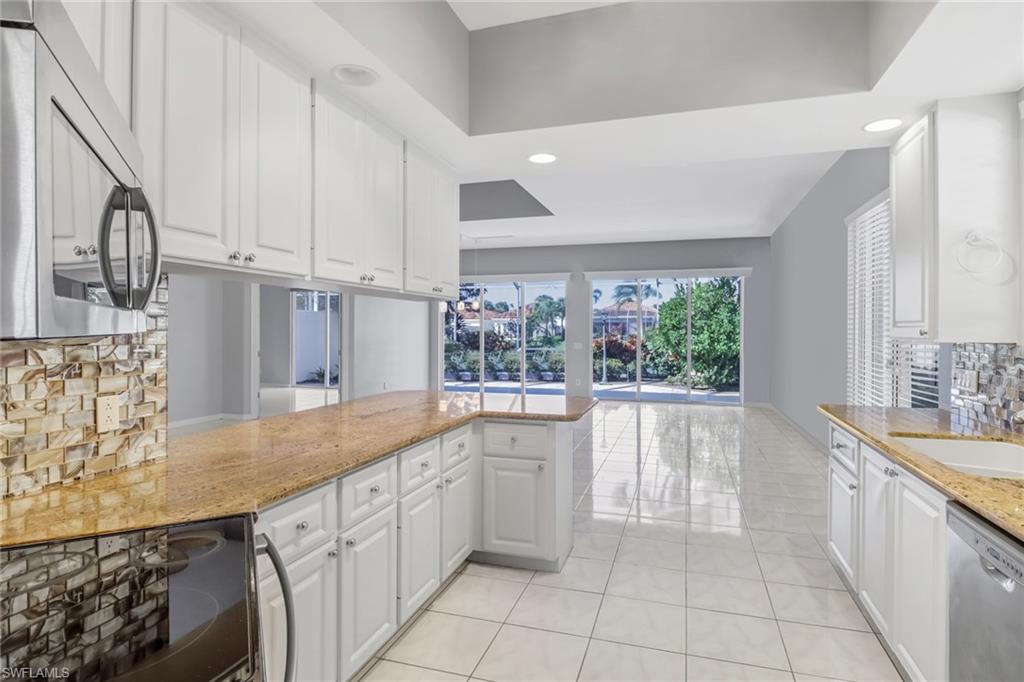 VILLAGE WALK - Residential