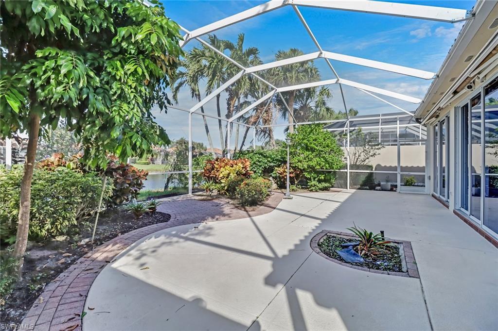 VILLAGE WALK - Residential